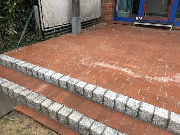 Treppenabgang zur Terrasse